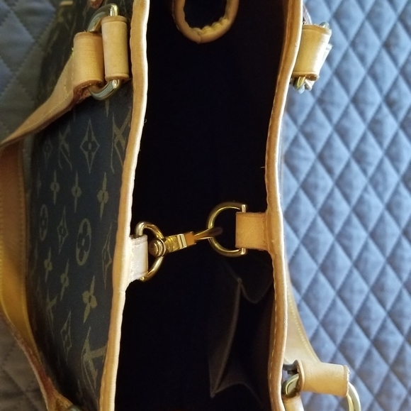Louis Vuitton Saddle Bag - Picture 3 of 6